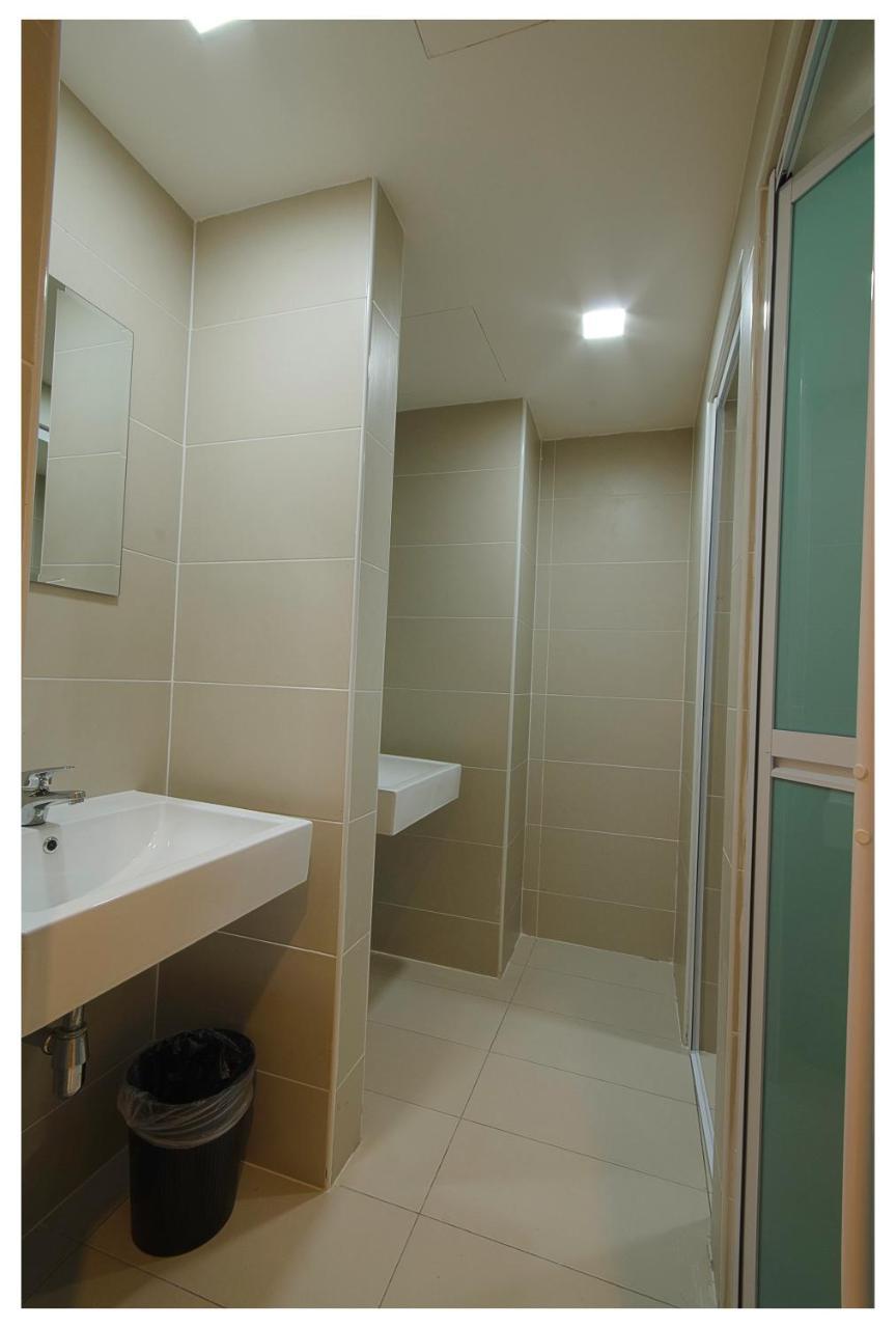 Prime City Express Hotel Keluang Ngoại thất bức ảnh
